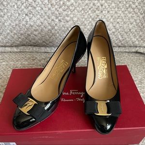 Ferragamo Vara Bow Pump Shoe, Classic, Authentic